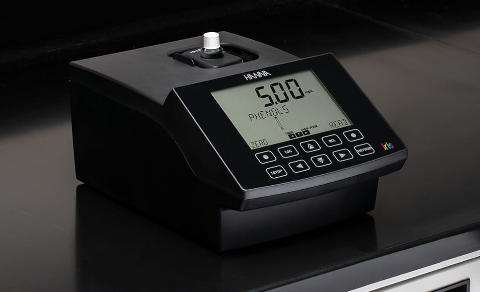 Certificazione, Manutenzione e Calibrazione degli Spettrofotometri_HI802_Hanna Instruments